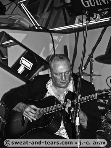 PeterPrice_060527_082