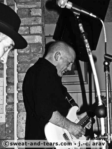 ReverendDocCongregation_060528_114