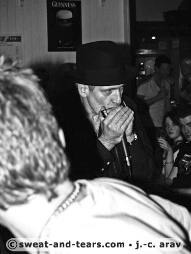 ReverendDocCongregation_060528_122