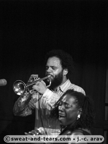 SharonJonesDapKings_060721_074