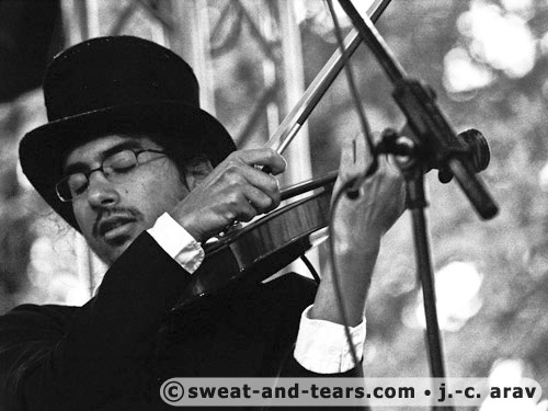 RaspoutineSmokedBand_060809_003