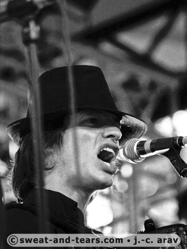 RaspoutineSmokedBand_060809_070