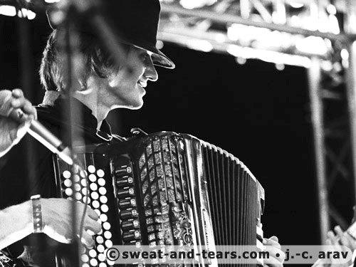 RaspoutineSmokedBand_060809_078