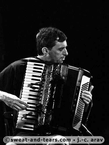 MoussHakim_080806_100