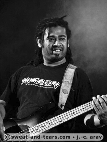 MoussHakim_080806_142