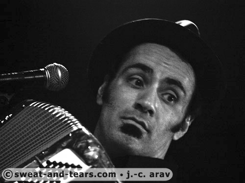 PierreOmer_090402_120