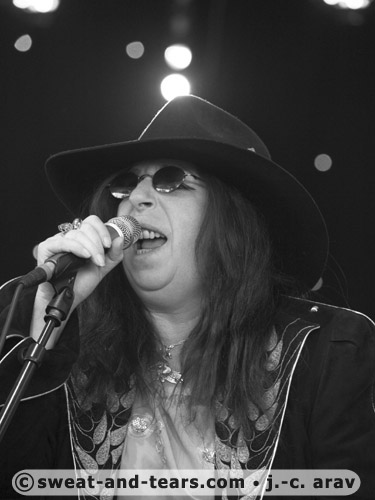 NinaVanHorn_090823_054