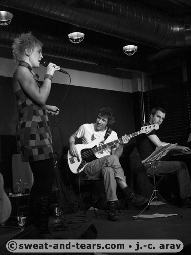 PetaGammieTrio_091105_051