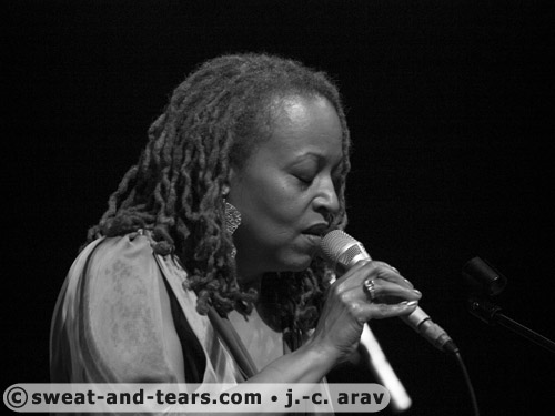 CassandraWilson_091110_041