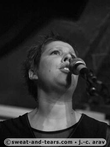 TitsNassels_100127_007