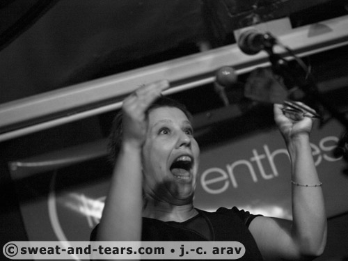 TitsNassels_100127_026