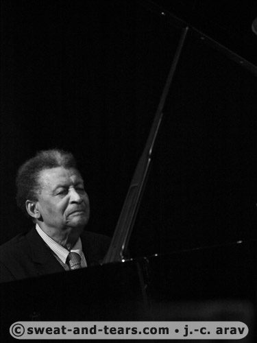 AbdullahIbrahim_100311_065