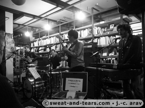 RebelsTijuana_100312_147