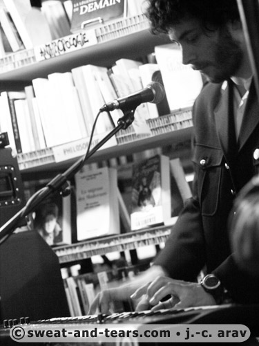 RebelsTijuana_100312_207