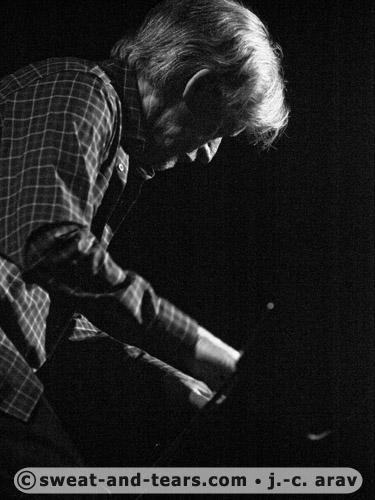 CharlieHaden4tet_100409_421