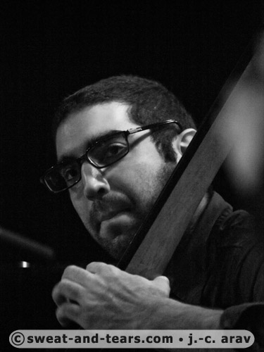 TigranHamasyan_100410_348