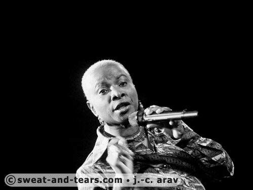 AngeliqueKidjo_100416_027