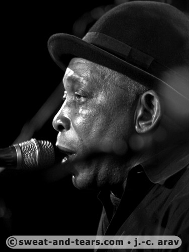 StaffBendaBilili_100416_161