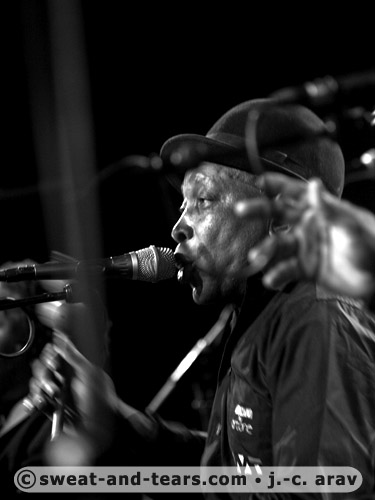 StaffBendaBilili_100416_168