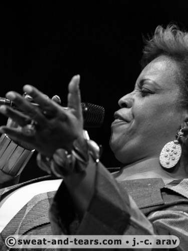 DianeReeves_100501_069