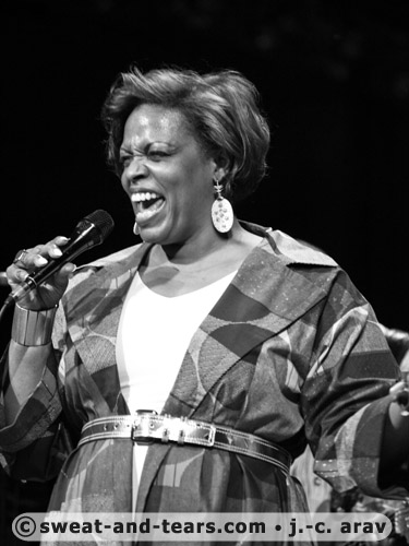 DianeReeves_100501_076