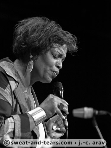 DianeReeves_100501_107