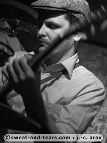 DiggerBarnes_100527_104