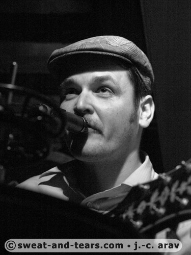 DiggerBarnes_100527_130