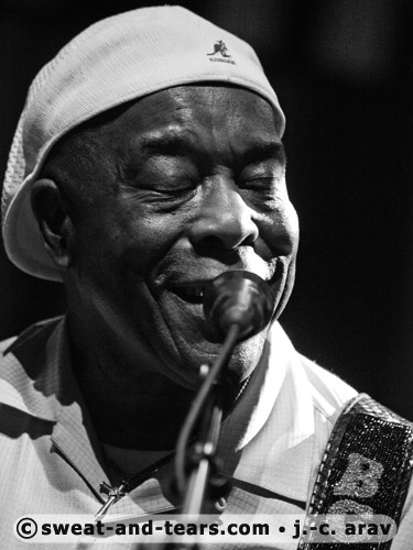 BuddyGuy_100716_290