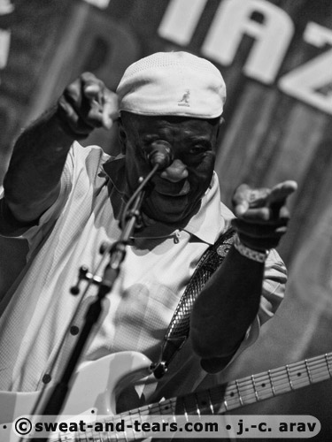 BuddyGuy_100716_304