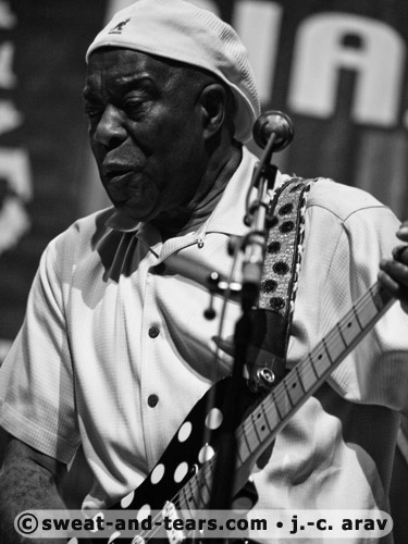 BuddyGuy_100716_363