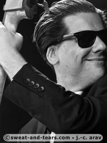 DavinaAndTheVagabonds_100826_006