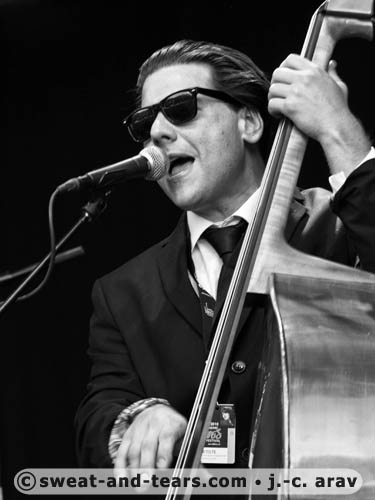 DavinaAndTheVagabonds_100826_046