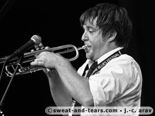 DavinaAndTheVagabonds_100826_098