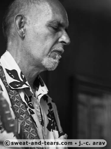 ElectricJimiland_100827_110