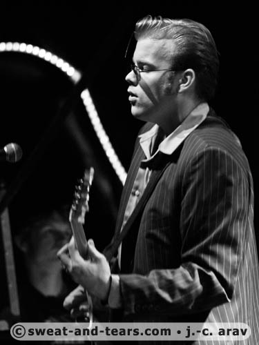 RickEstrinNightCats_100827_448