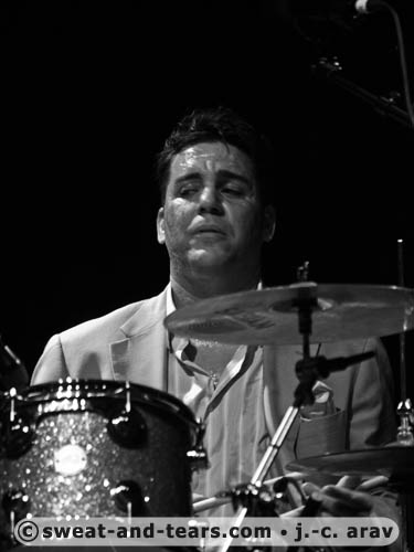 RickEstrinNightCats_100827_456