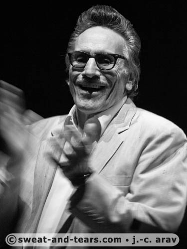 RickEstrinNightCats_100827_471