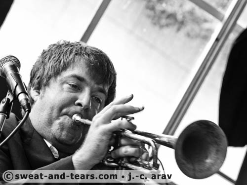 DavinaAndTheVagabonds_100828_006