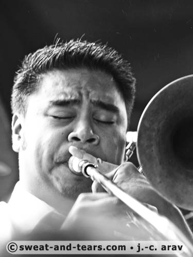 DavinaAndTheVagabonds_100828_035