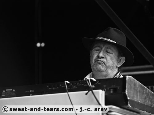 Bluecerne_100828_218