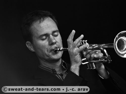 Bluecerne_100828_276