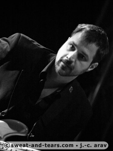 SharrieWilliams_100828_379