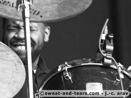 SharrieWilliams_100829_096