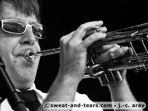 DavinaAndTheVagabonds_100829_189