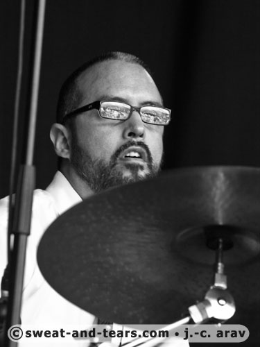 DavinaAndTheVagabonds_100829_233