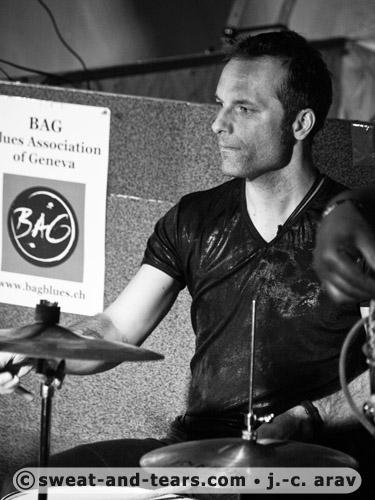 TerryHarmonicaBeans_110331_018