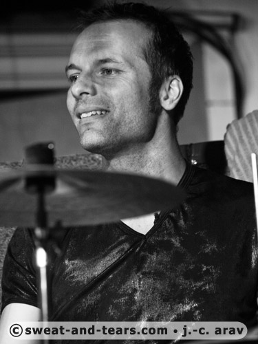 TerryHarmonicaBeans_110331_046