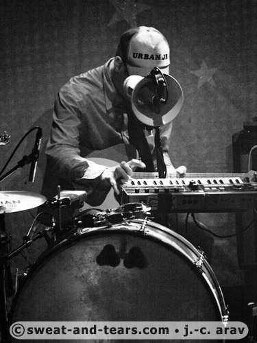 UrbanJunior_110402_200